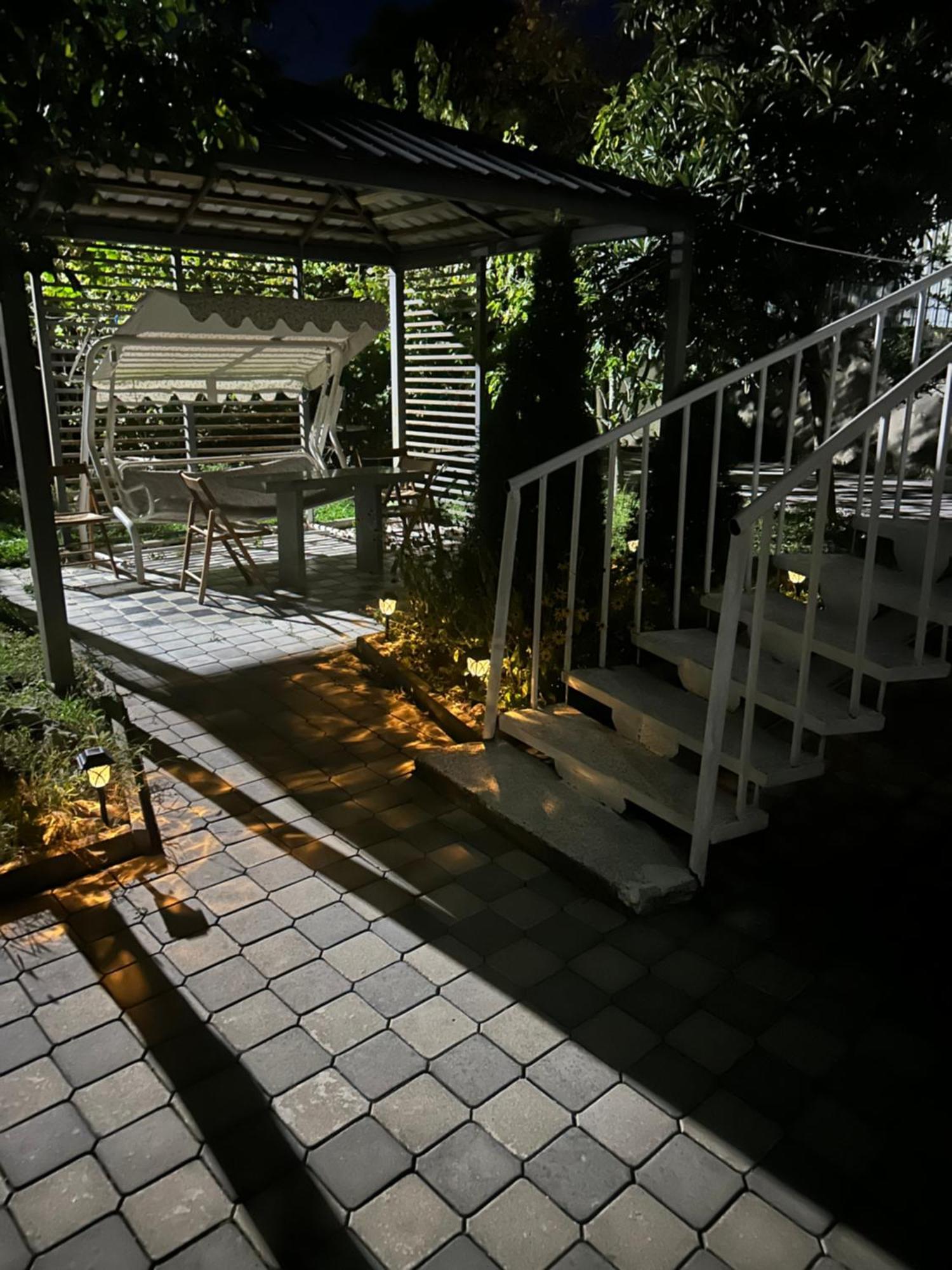 Guest house Medea Koutaïssi Extérieur photo